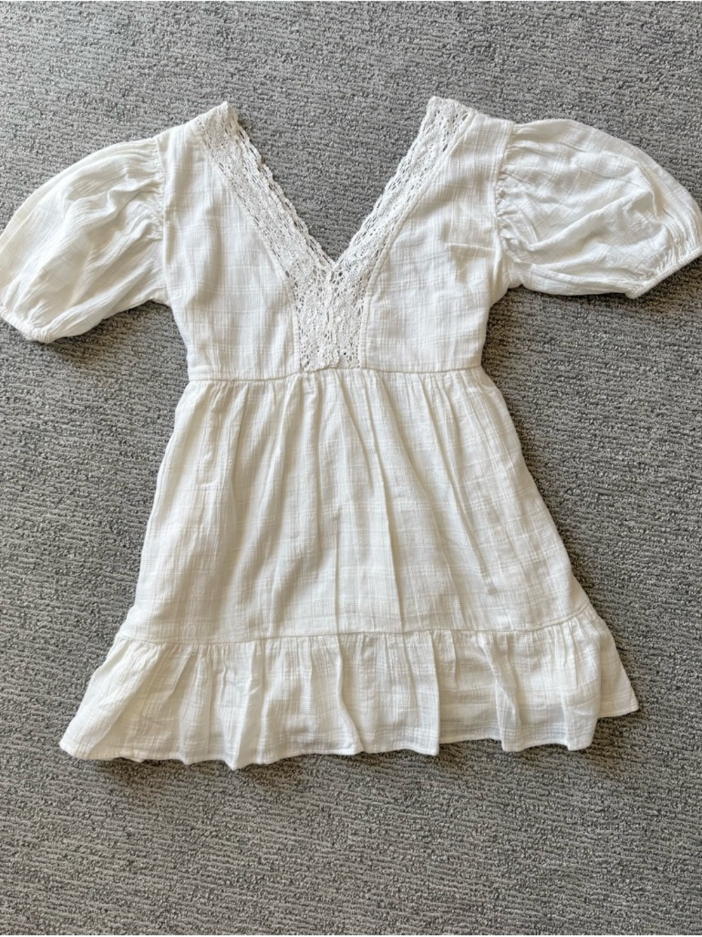 NWT BOG Collective White Lace V-Neck Puff Sleeve Summer Mini Dress Size XS